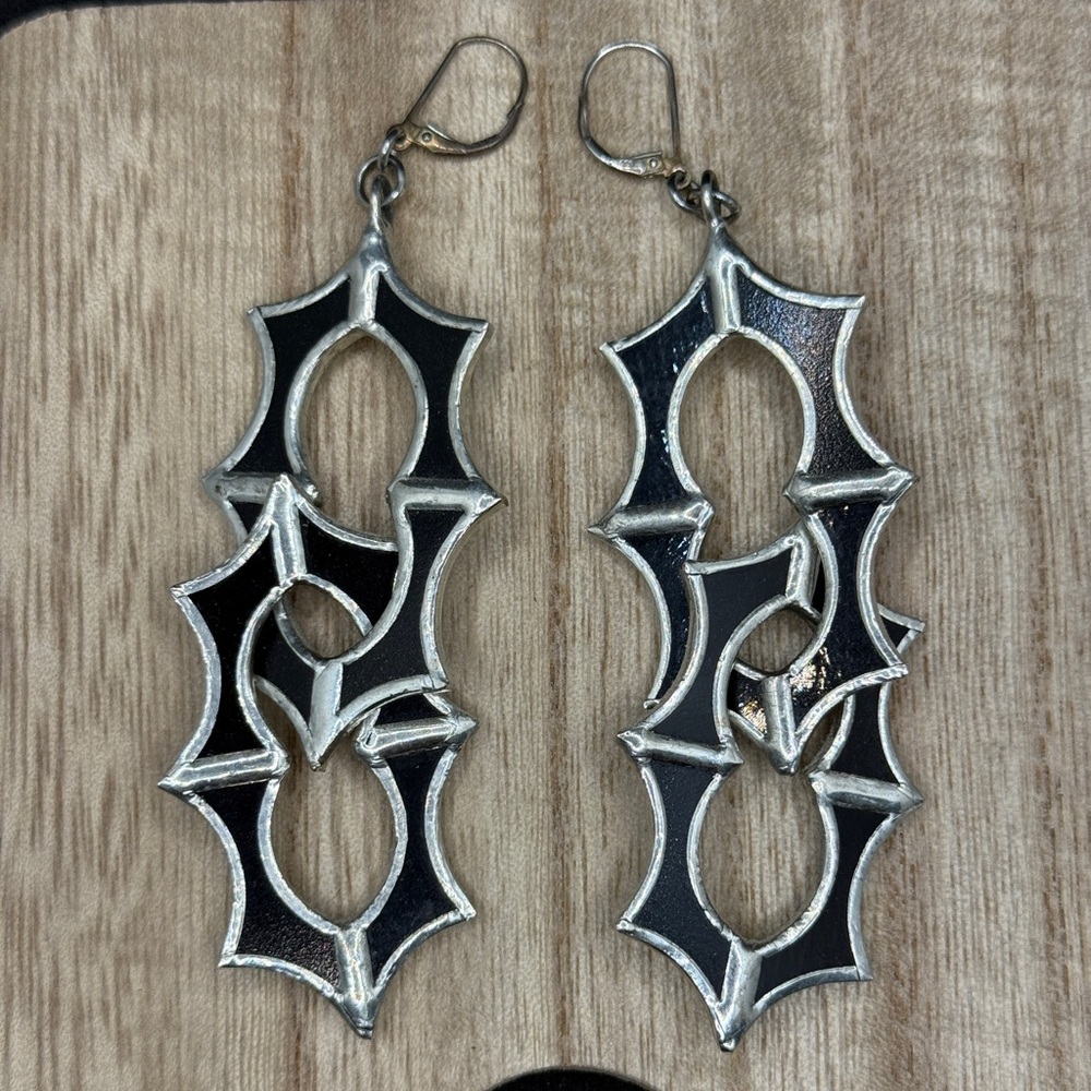 Boozetooth Chainlink Earrings - Picture 2 of 3